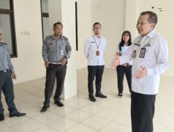 Kadiv Pelayanan Hukum dan HAM Kanwil Kemenkumham Jatim, Nur Ichwan mengunjungi Lapas Narkotika Pamekasan untuk koordinasi terkait Kesekretariatan MPD Pamekasan