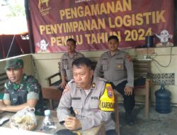 Kabag Ops dan Pasi Ops Lakukan Pengecekan Gudang Logistik Pemilu 2024 Pamekasan