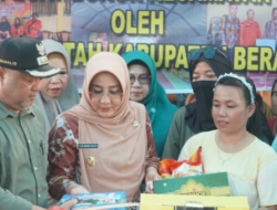 Pemkab Berau Kembali Salurkan Bantuan Untuk Para Korban Kebakaran di Kampung Pegat Bukur