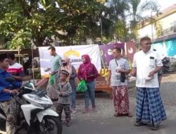 Paguyuban Perumahan Bazar Bagi Bagi 250 Takjil