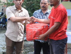 Peduli Korban Kebakaran RT 2 Tanjung Palas Hulu, Syarwani Respons Cepat Turun Berikan Bantuan