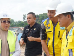 Pastikan Pekerjaan Berjalan Dengan Baik, Sri Juniarsih Tinjau Pembangunan Rumah Sakit Baru