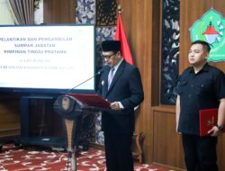 Delapan Pejabat Tingkat Pratama Resmi di Lantik, PJ Bupati Pamekasan Menjawab Ini Upaya Pemerintah Penyegaran Terhadap OPD Pamekasan