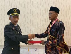 Bentuk Penghormatan Atas Dedikasi dan Pengabdian Purnabakti, Lapas Pamekasan Gelar Prosesi Wisuda Purnabakti Pengayoman