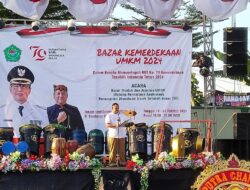 Diskop UMKM dan Naker Kabupaten Pamekasan Membuka Bazar UMKM Memperingati HUT RI Ke 79