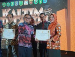 Dukung Dunia Pendidikan, Bupati Berau Sri Juniarsih Terima Penghargaan Kaltim Education Award Tahun 2024