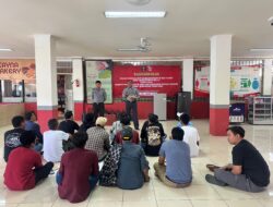 Warga Binaan Lapas Narkotika Kelas IIA Pamekasan Kanwil Kemenkumham Jatim Kembali Hirup Udara Bebas Melalui Pembebasan Bersyarat dan Bebas Murni