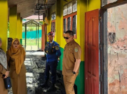 Pjs Bupati Berau Tinjau SMP 5 Yang Terbakar : Enam Ruangan Tahun 2025 Akan Dibangun Kembali