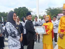 Hadiri Upacara HUT Ke-79 PGRI , Wakil Ketua II DPRD Berau Sumadi : Berharap Tidak Ada Lagi Anak Yang Putus Sekolah