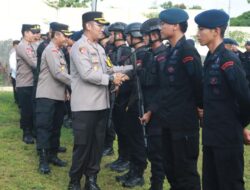 Kapolres Berau Ucapkan Terima Kasih kepada Personel dan BKO Brimob atas Pengamanan Pilkada