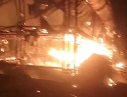Kandang Ternak dikecamatan Omben milik warga Desa Temoran Habis terbakar