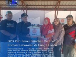 DPD PKS Berau Serahkan Bantuan Korban Kebakaran di Gang Husada