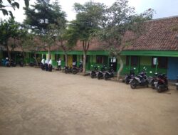 Semangat Mengajar Guru Kelas Jauh SMP Negeri 2 Mojo Sepantasnya Mendapatkan Perhatian