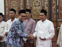Rutinitas di bulan suci Ramadhan, PLN UP3 Pamekasan Madura Berbagi Ke Anak Yatim dan para Guru Ngaji