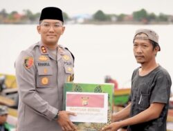 Polres Berau dan Bhayangkari Berbagi Berkah Ramadhan di Dermaga Rajjanta