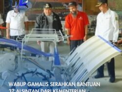 Wabup Gamalis Serahkan Bantuan 37 Alsintan dari Kementerian Pertanian