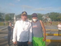 Hadirnya Bupati Sampang, H. Slamet Junaidi Kejutkan Para Peserta Olahraga di Alun-alun Trunojoyo, Ini Kata Wartawan Warta Suta