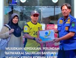 Wujudkan Kepedulian, Perumdam Batiwakkal Salurkan Bantuan Sembako Kepada Korban Banjir, Melalui BPBD