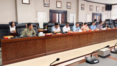 Suasana RDP Komisi IV DPRD Kaltim dengan Dinas Pendidikan, Selasa (10/6/2025)