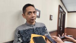 Firnadi Ikhsan, Anggota Komisi II DPRD Kaltim saat diwawancarai di Gedung DPRD Kaltim, Jumat (20/6/2025)