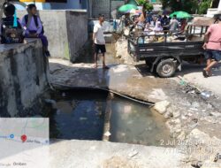 Dinas PUPR Sampang Turun Tangan, Tumpukan Sampah di Saluran Irigasi Dusun Sangsang Segera Diatasi