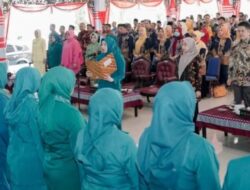 Sah Telah di Kukuhkan Seluruh Posyandu Tingkat Kecamatan oleh Ketua tim penggerak PKK Kabupaten Sampang Evi Slamet Junaidi