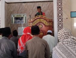 Sertu Abdur Rahman Jadi Khotib, Satgas TMMD Perkuat Mental dan Spiritual Masyarakat