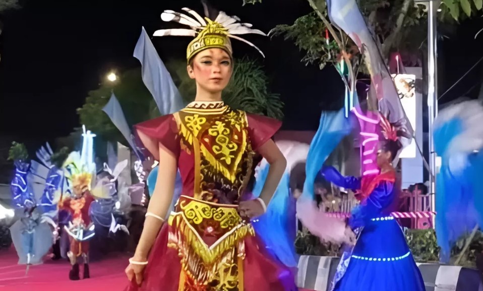 Pawai budaya dan BCC yang dilaksanakan Pemkot Bontang dalam perayaan hari jadi ke-26 Kota Bontang. (DISKOMINFO PEMKOT BONTANG )