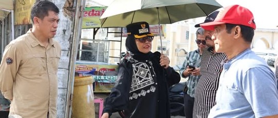 ali Kota Bontang sidak area pelabuhan dan masjid terapung, instruksikan pembersihan dan implementasi Gerakan GESIT