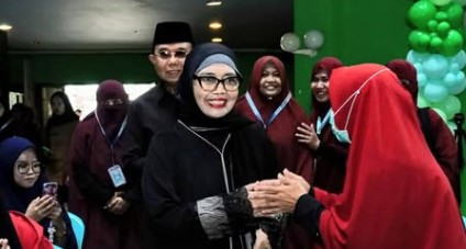 Bunda Neni hadiri Tasyakuran Dirosa ke-3, soroti peran ibu dan pentingnya ilmu dalam membentuk generasi Qur’ani
