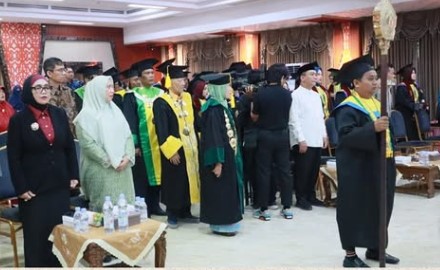 Wisuda STIT Syamsul Ma’arif Bontang 2025