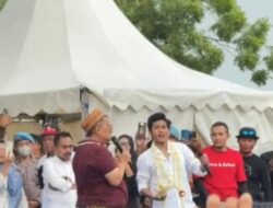 Valen Akbar Kumpulkan 1.1 M Rupiah dalam Konsernya Untuk Korban Banjir Aceh -Sumatra .