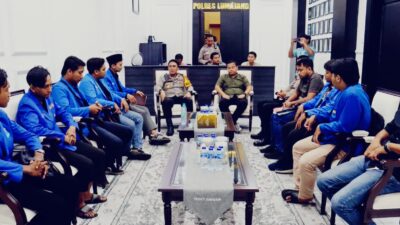 Opsi Bijak PMII Lumajang Beraudensi dengan Wakapolres Bahas Tindak Lanjut Operasi Tangkap Tangan  ‎ 