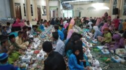 IWO Kaltim Tebar Berkah di Ujung Ramadhan 1447 H, 350 Warga Ikut Buka Puasa Bersama dan Terima Santunan
