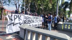 Masyarakat Perduli Cirebon Grudug DPUTR Kabupaten, dugaan Proses Lelang Curang 