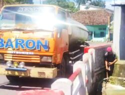 Sungai Padat Penduduk di Kutorenon Jadi Lokasi Pembuangan Limbah.Warga Tolong Usut