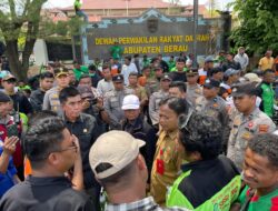 Status Pekerja Harian Harus Jelas
