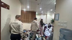 Hj. Ansari Sapa Langsung Jemaah Haji Madura di Sela Sidak Pelayanan Mekkah 