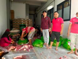 RSUD dr. Mohammad Zyn Sampang Sembelih 5 Sapi dan 6 Kambing Kurban, Dagingnya Langsung Disalurkan ke Pasien dan Warga Kurang Mampu