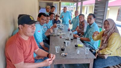 Jaga Kamtibmas Dimulai Meja ini: AJO Pasbar dan Polsek Talamau Kompak Perangi Hoaks