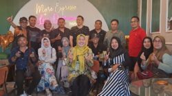 Bukan Sekadar Temu Kangen, Alumni SMPN 2 Sampang Angkatan 1993 Buktikan 33 Tahun Persaudaraan dengan Berbagi ke 10 Anak Yatim