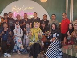 Bukan Sekadar Temu Kangen, Alumni SMPN 2 Sampang Angkatan 1993 Buktikan 33 Tahun Persaudaraan dengan Berbagi ke 10 Anak Yatim
