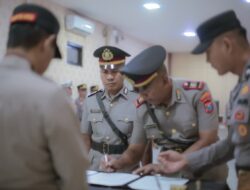 Kapolres Sampang Pimpin Sertijab Kapolsek Jrengik, AKP Achmad Zainuddin Resmi Gantikan AKP Sunarno yang Siap Purna Tugas 