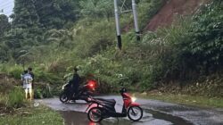 Hujan Deras Picu Longsor di Jalan Lintas Talu–Simpang Empat Pasaman Barat, Arus Lalu Lintas Lumpuh Total