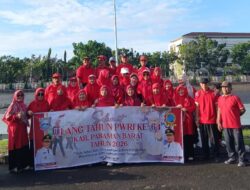 Meriah dan Penuh Kebersamaan, PWRI Pasaman Barat Sukses Gelar HUT ke-64 dengan Gerak Jalan Santai dan Doorprize