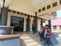 Satuan Samapta Polres Kutai Barat Amankan Ibadah Minggu di Gereja Advent Barong Tongkok, Wujudkan Kamtibmas yang Kondusif