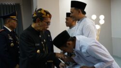 484 Warga Binaan Lapas Narkotika Pamekasan Terima Remisi HUT Ke-81 RI, Bupati Jadikan Momentum Perbaiki Diri 
