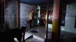 Mencekam! 90 Menit Lawan Api, Damkar Pamekasan Gagalkan Si Jago Merah di Murtajih