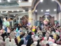 Ribuan Jamaah Padati Masjid Al-Ijabah Sampang Dalam Peringatan Maulid Nabi 1448 Hijriyah