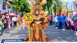 Pesona Maskot Cilik SDN 1 Tlanakan, Aulia Zahra Jadi Pusat Perhatian di Parade Drumband Hari Jadi Pamekasan ke-496